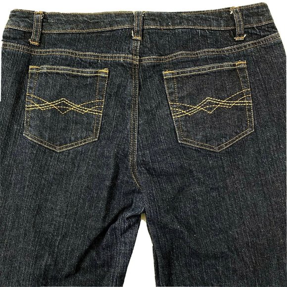 St John's Bay Women's size 14P Straight Leg Blue Denim Jeans (Fit like 12P) - Picture 4 of 7